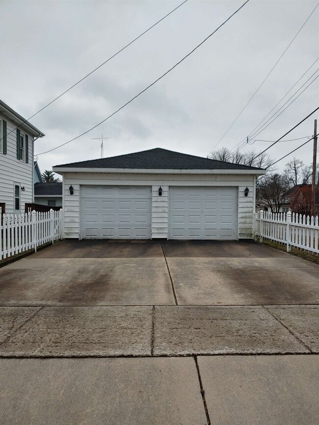 117 Winfield St, Culver, IN 46511 - photo 3