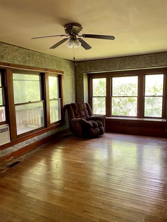 1724 Chess Ave, Parsons, KS 67357 - photo 4