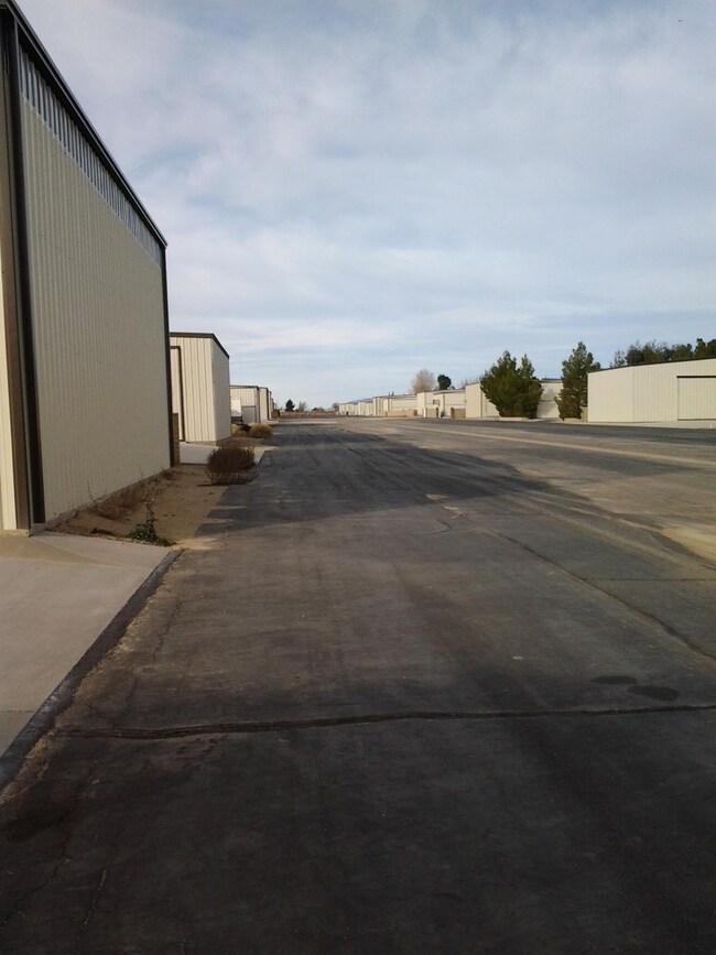 4181 Stetson Ave, Rosamond, CA 93560 - photo 2