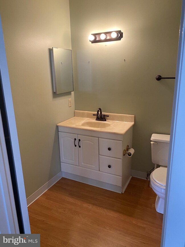 312 Hunter Ct unit 312, Marlton, NJ 08053 - photo 7