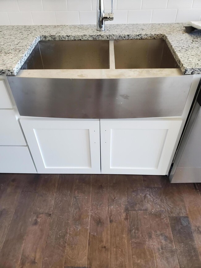 706 N Montego St, Nixa, MO 65714 - photo 4