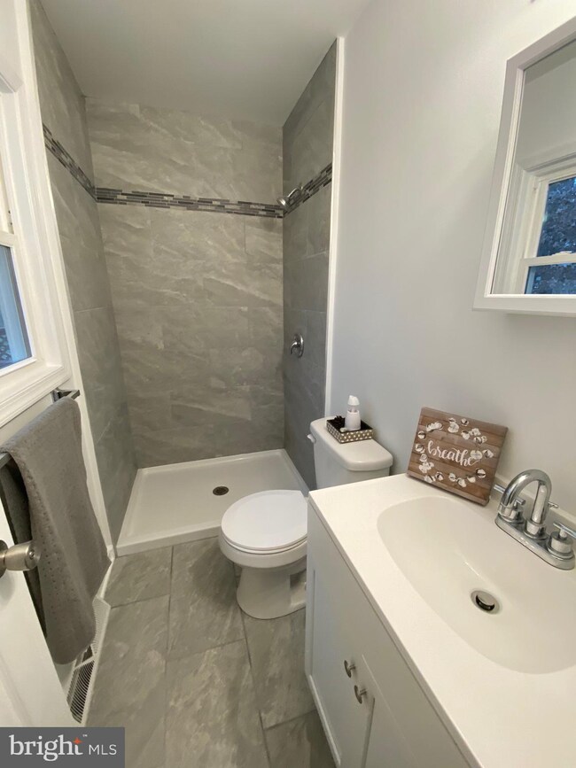 21453 S Essex Dr, Lexington Park, MD 20653 - photo 3