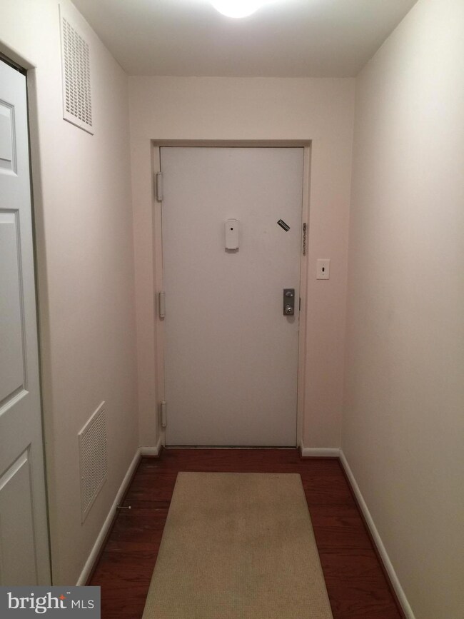 12 Glenamoy Rd unit 101, Lutherville Timonium, MD 21093 - photo 6