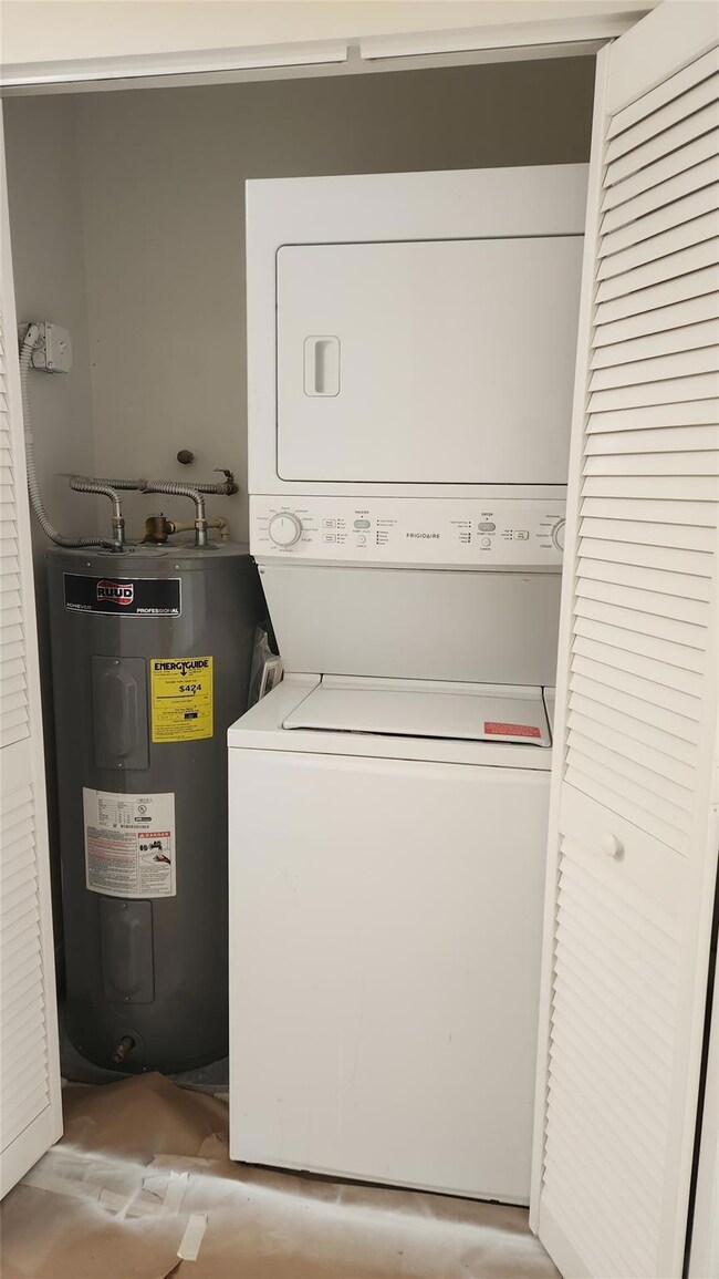 7417 Orange Dr, Davie, FL 33314 - photo 4