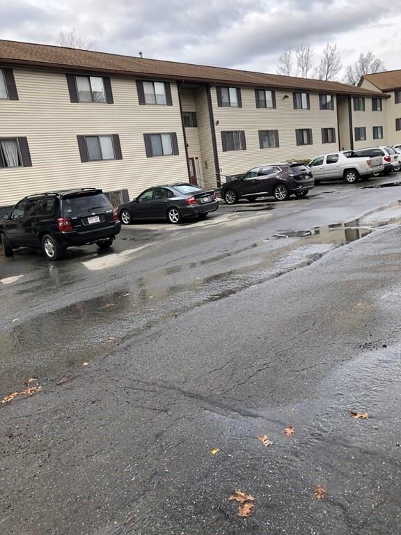 271 Humphrey St unit 10, Lowell, MA 01850 - photo 2