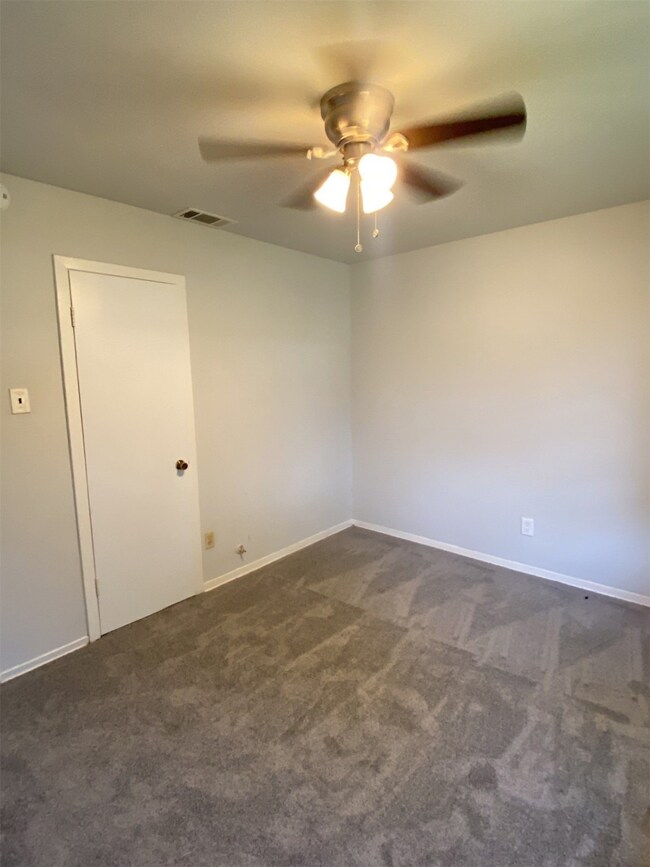 6115 Antha St, Houston, TX 77016 - photo 7