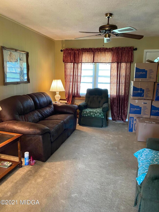 2586 Greenleaf Dr, Macon, GA 31206 - photo 2