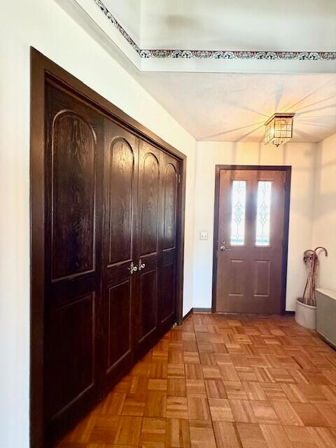 107 E Sunnyside Dr, Caledonia, MN 55921 - photo 2