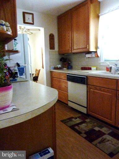 9304 4th St, Lanham, MD 20706 - photo 5