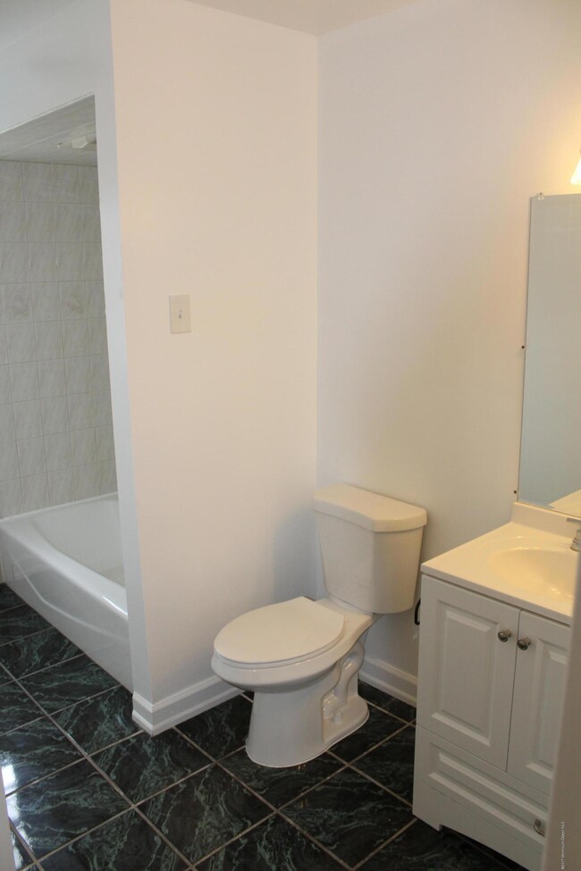 53 Dawn Dr, Port Reading, NJ 07064 - photo 7