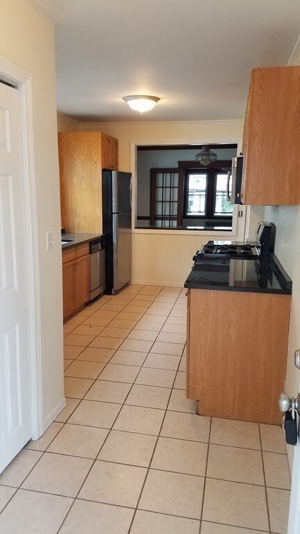 44 Parsons St unit 1, Brighton, MA 02135 - photo 2