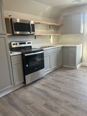 69 Prescott St unit 2, Lancaster, MA 01523 - photo 2