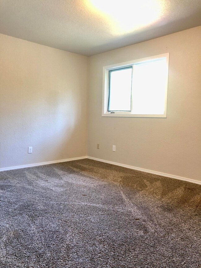 1200 N Pinecone Cir unit B, Wasilla, AK 99654 - photo 5