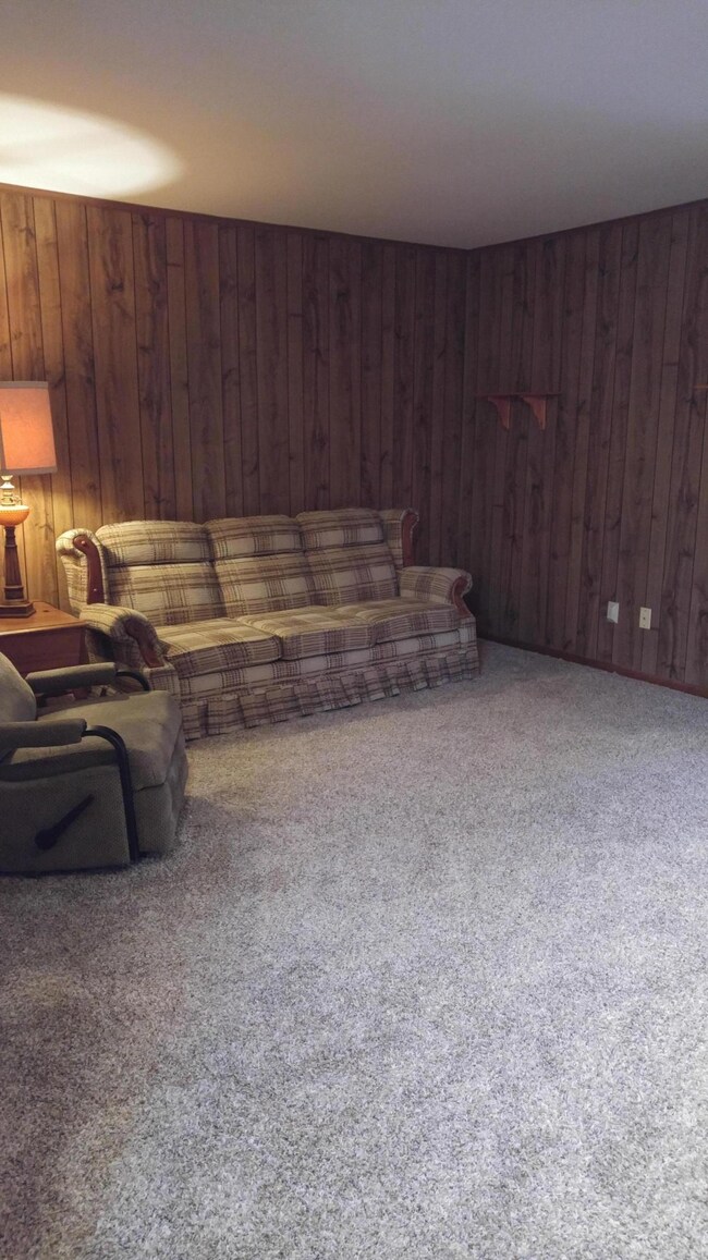 626 Canterbury Ct, Newark, OH 43055 - photo 6