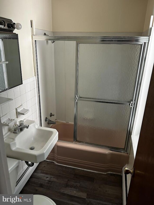 123 New St unit 2, Spring City, PA 19475 - photo 5