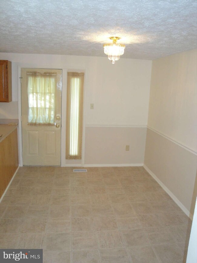 12508 Spring Harbor Place, Germantown, MD 20874 - photo 6
