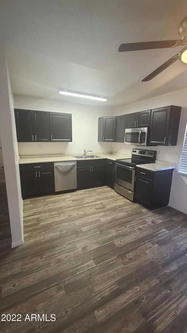 1843 N 46th Ave, Phoenix, AZ 85035 - photo 5