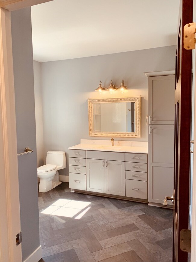 6254 Summit View Dr, Fitchburg, WI 53719 - photo 3