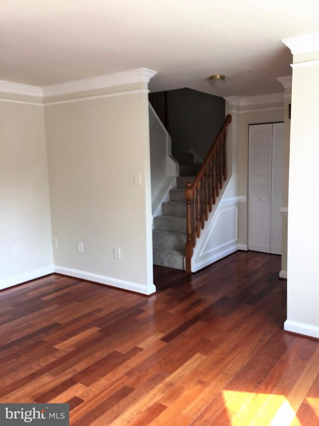 3005 White Birch Ct, Fairfax, VA 22031 - photo 5