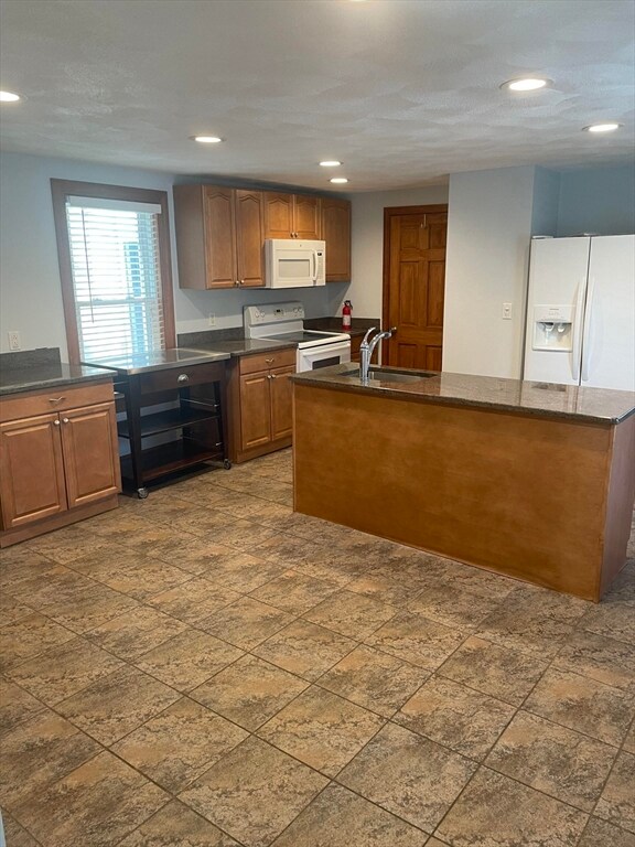 19 Buckman St unit F, Woburn, MA 01801 - photo 4