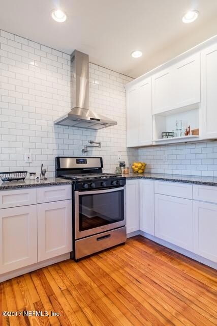 3684 Oak St, Jacksonville, FL 32205 - photo 2