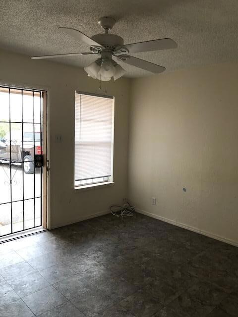 4022 Lincoln Ave unit 4, El Paso, TX 79930 - photo 3