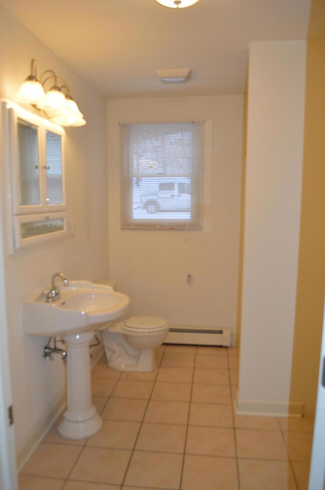 425 Putnam St, Scranton, PA 18508 - photo 7