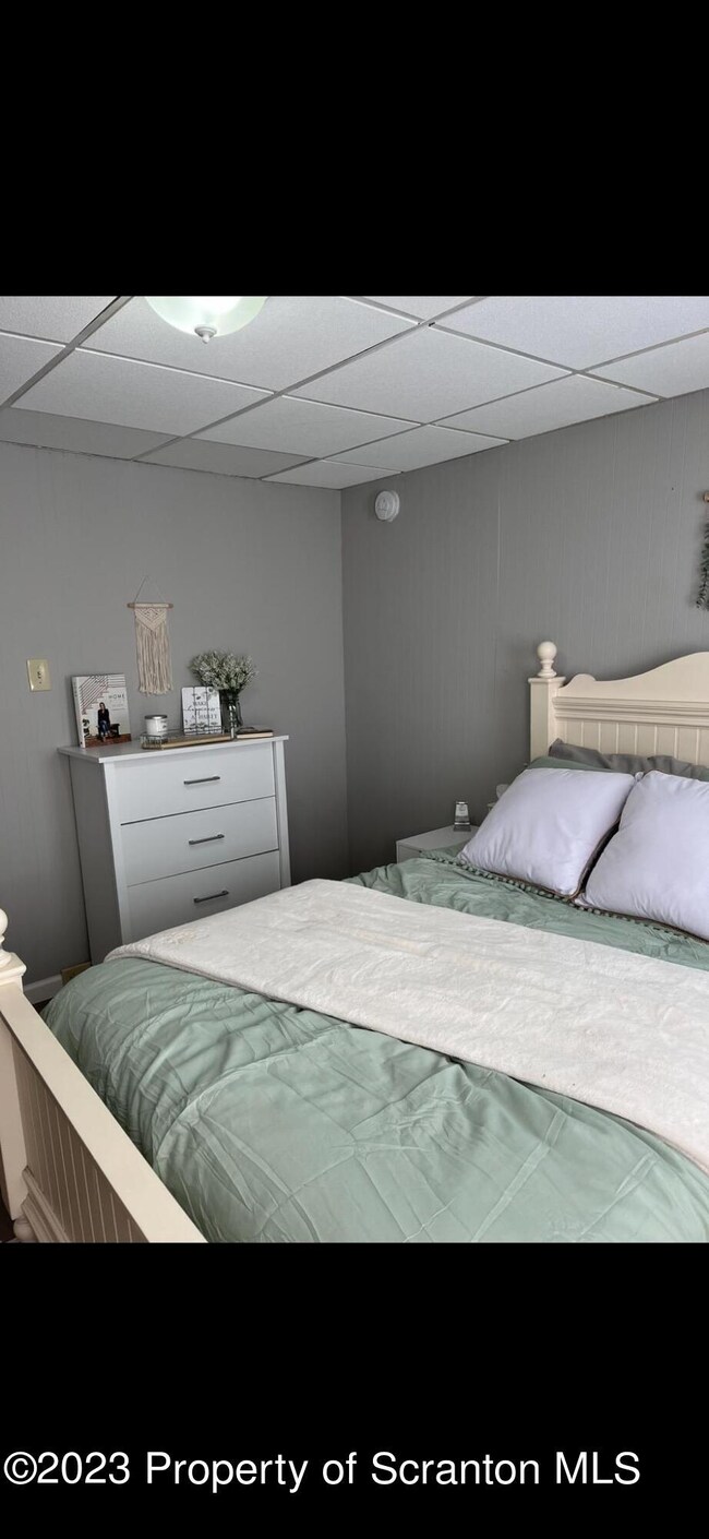 827 N Main 2nd Floor Ave, Scranton, PA 18504 - photo 6