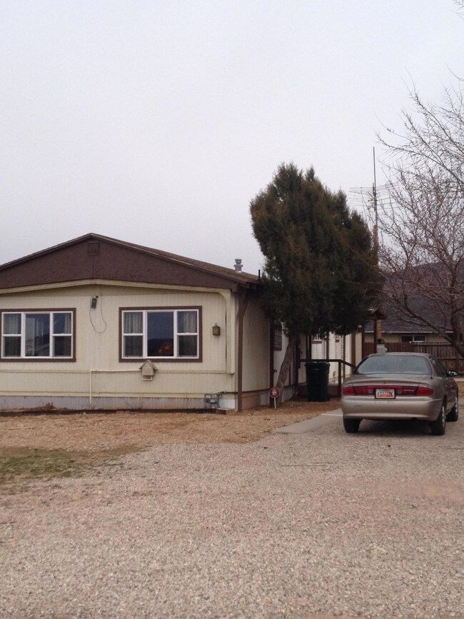 590 N 200 E, Parowan, UT 84761 - photo 4