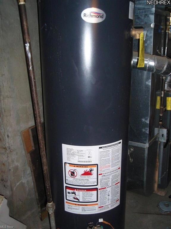 1134 Plain Ave NE, Canton, OH 44704 - photo 5