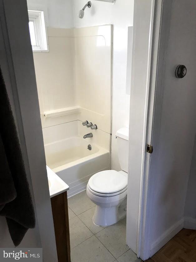 8442 Bay Dr, Pasadena, MD 21122 - photo 7