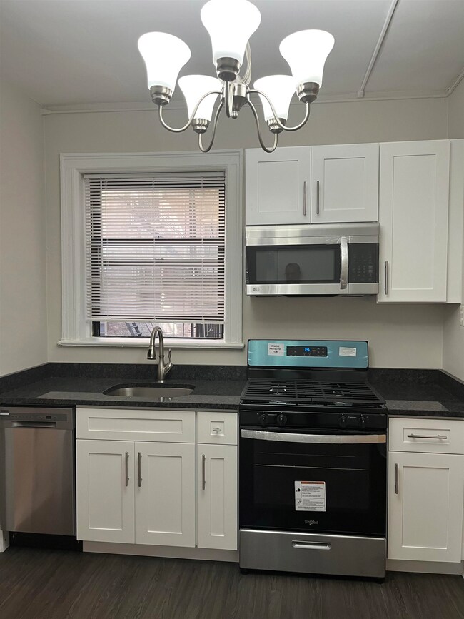 36 Duncan Ave unit B, Jersey City, NJ 07304 - photo 6