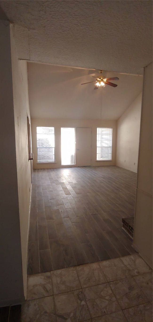 10822 Lynbrook Dr unit a, Houston, TX 77042 - photo 5