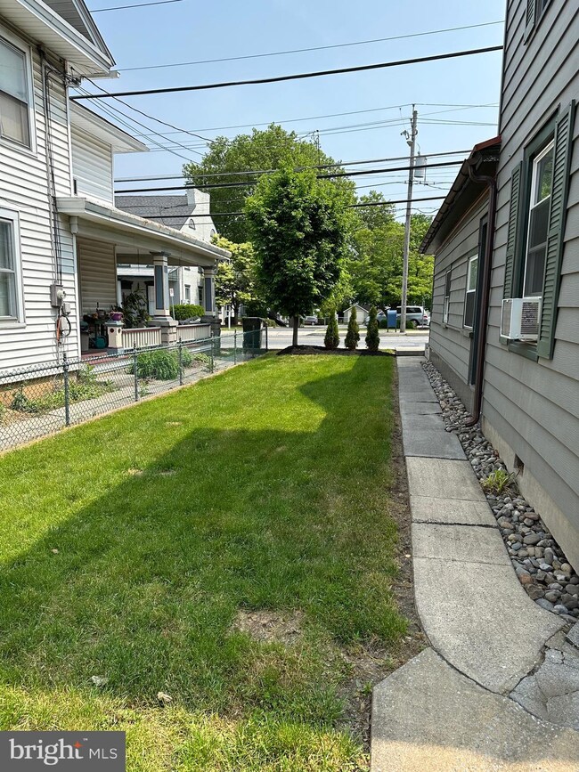 1408 W Main St, Ephrata, PA 17522 - photo 6