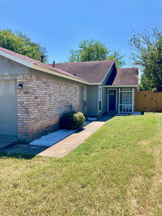 1809 Prairie Knoll Ct unit B, Austin, TX 78758 - photo 6