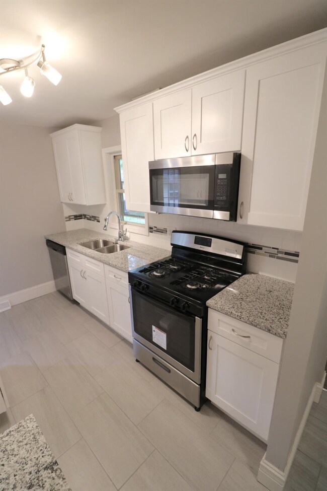 601 W 51st Place, Gary, IN 46408 - photo 3