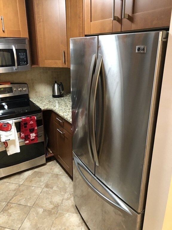 Totten Pond Village unit 14C, Waltham, MA 02451 - photo 4