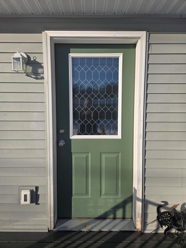 738 W Forest Park