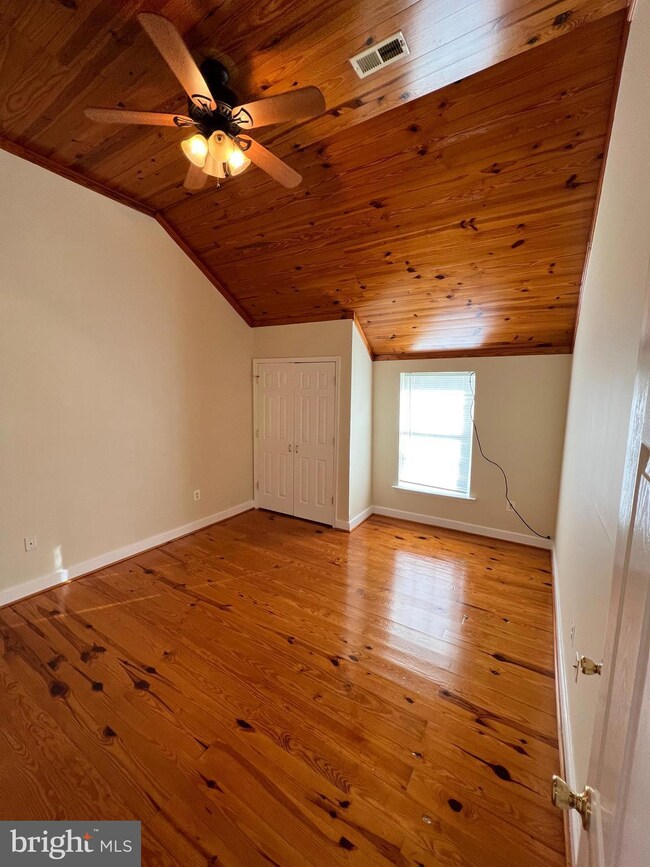 13529 Mount Victoria Rd, Newburg, MD 20664 - photo 5