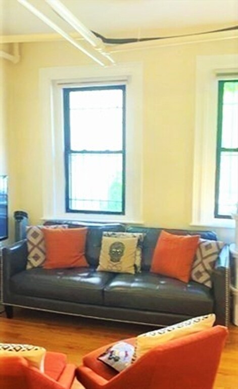 556 Columbus Ave unit 3, Boston, MA 02118 - photo 3