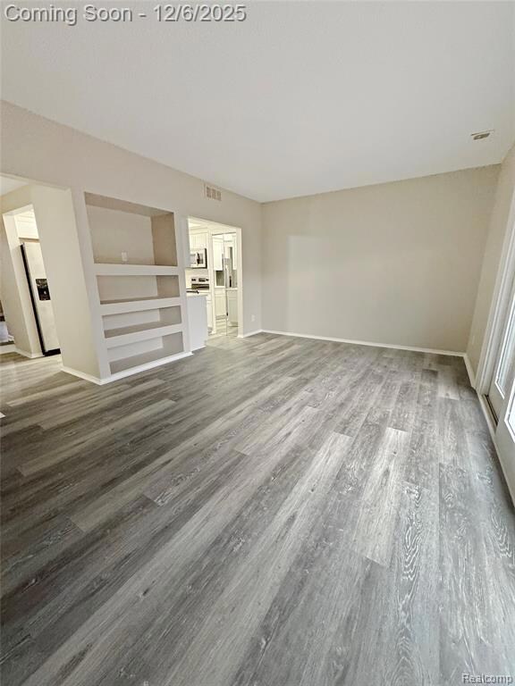 19767 Hayes Ct unit 240, Northville, MI 48167 - photo 4