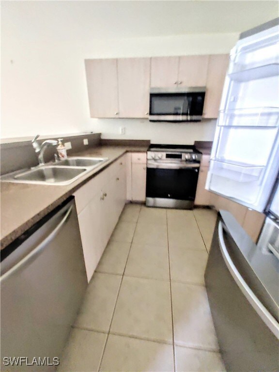 Stainless appliances