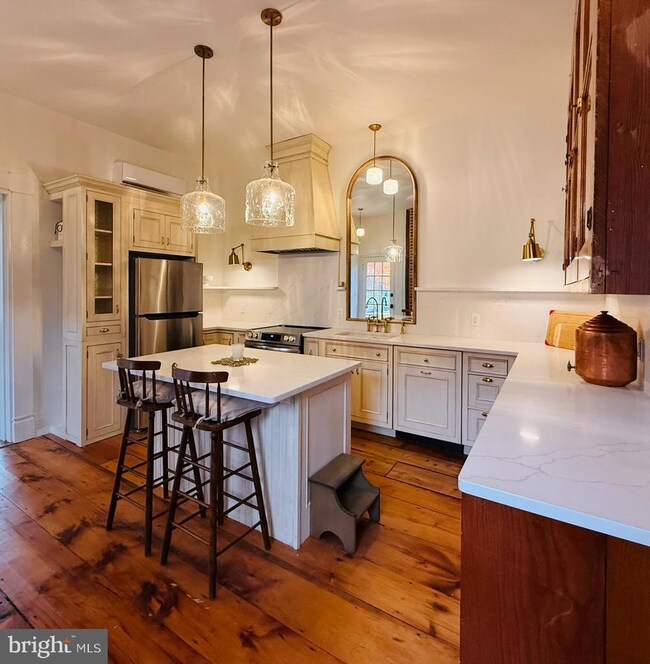 46 York St unit 1, Lambertville, NJ 08530 - photo 2