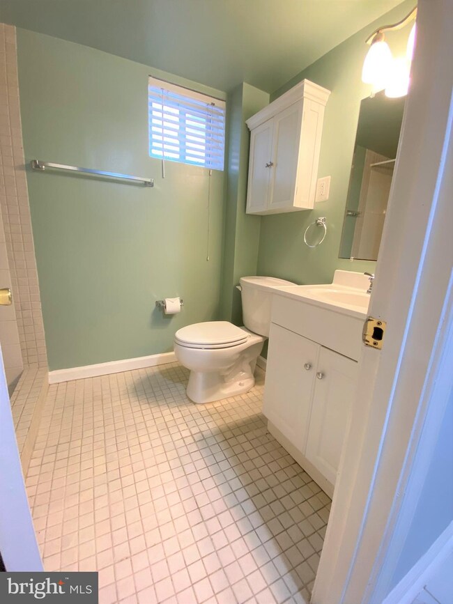 1700 N Roosevelt St, Arlington, VA 22205 - photo 7