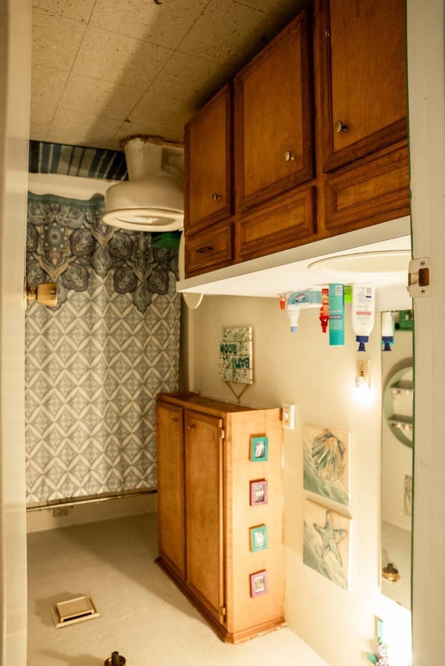 416 N Main St unit 3 and 4, BLK 13, Bremond, TX 76629 - photo 4