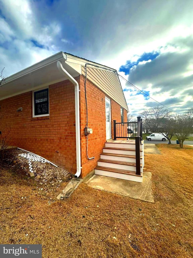 2909 Chapel View Dr, Silver Spring, MD 20904 - photo 3