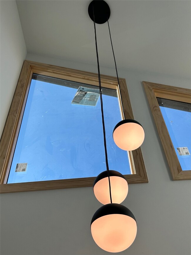 1717 Airline Dr unit A, Houston, TX 77009 - photo 4