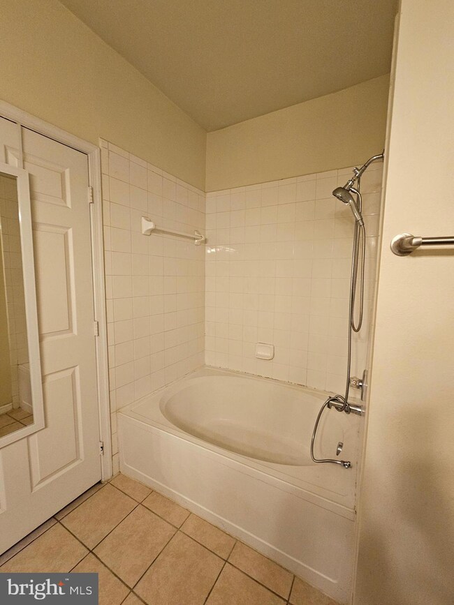 Bryson At Woodland Park unit 103, Herndon, VA 20171 - photo 7