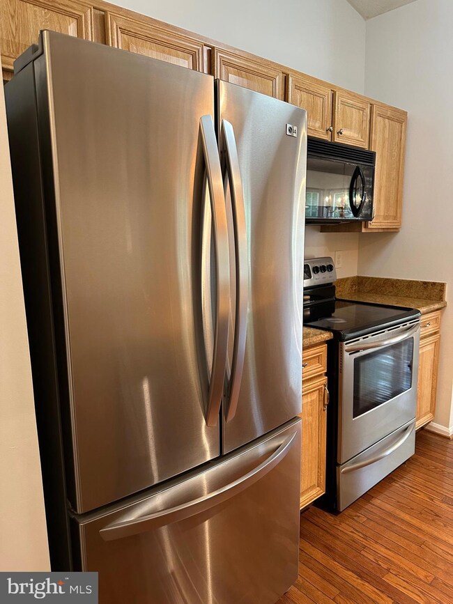 644 Southern Hills Dr unit B-2L, Arnold, MD 21012 - photo 3