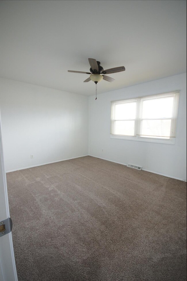 701 Fillmore Ave, Dyer, IN 46311 - photo 4